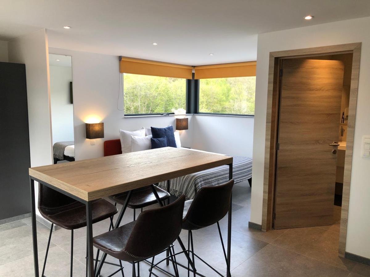 Chambres D'Hotes Les Grisons Houyet Exterior photo
