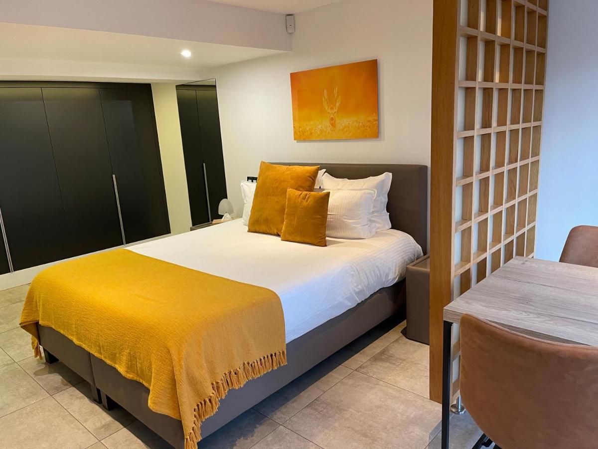 Chambres D'Hotes Les Grisons Houyet Exterior photo